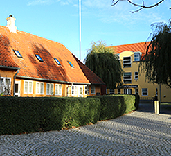 HeCaRegnskab set fra gården HeCaRegnskab set fra gården